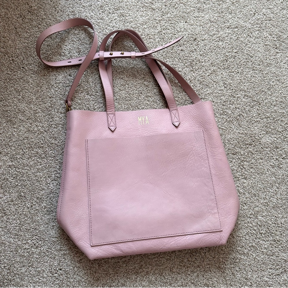 Madewell medium transport leather tote in Wisteria Dove with gold monogram